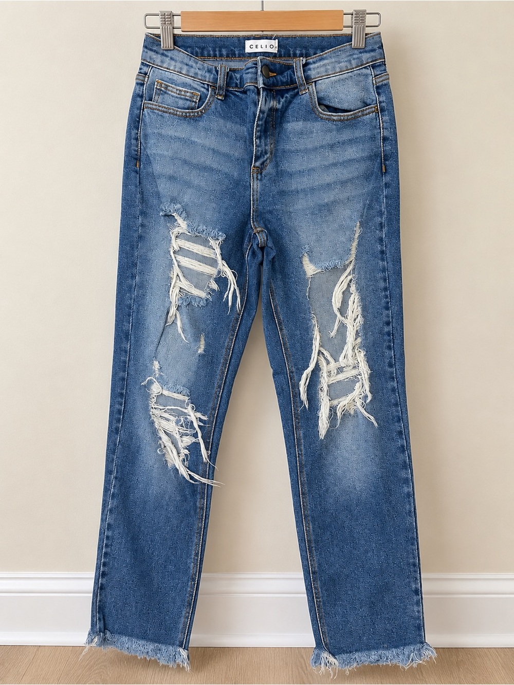 Cello Medium Blue Distressed Straight-Leg Women's Jeans